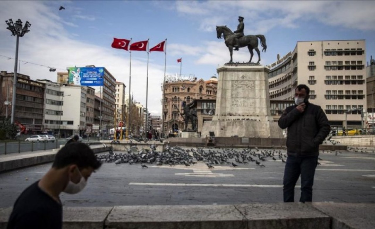 Valilik açıkladı: Mesai saatlerine yeni düzenleme