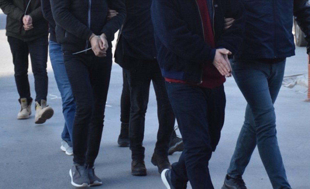 5 ilde FETÖ operasyonu: İş adamları da var