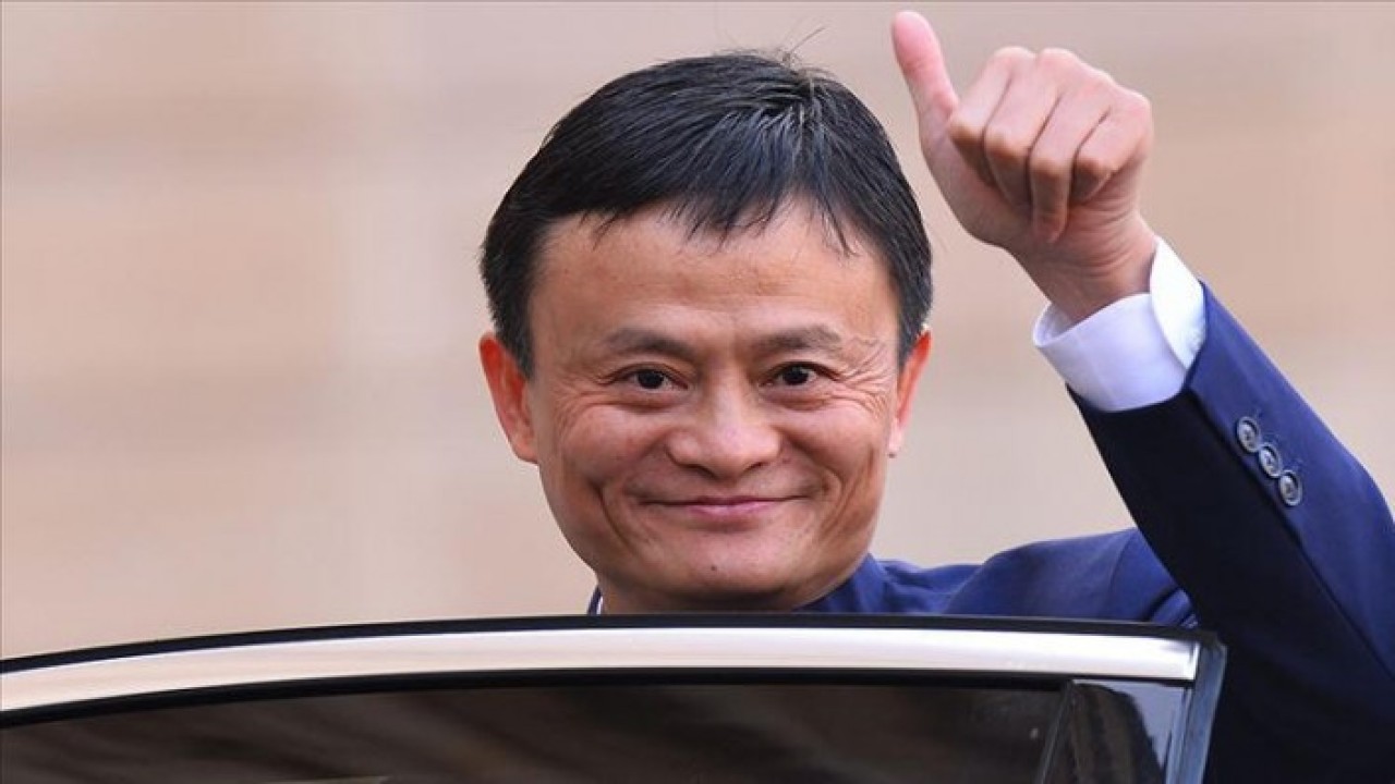 Alibaba'nın sahibi Jack Ma ortaya çıktı