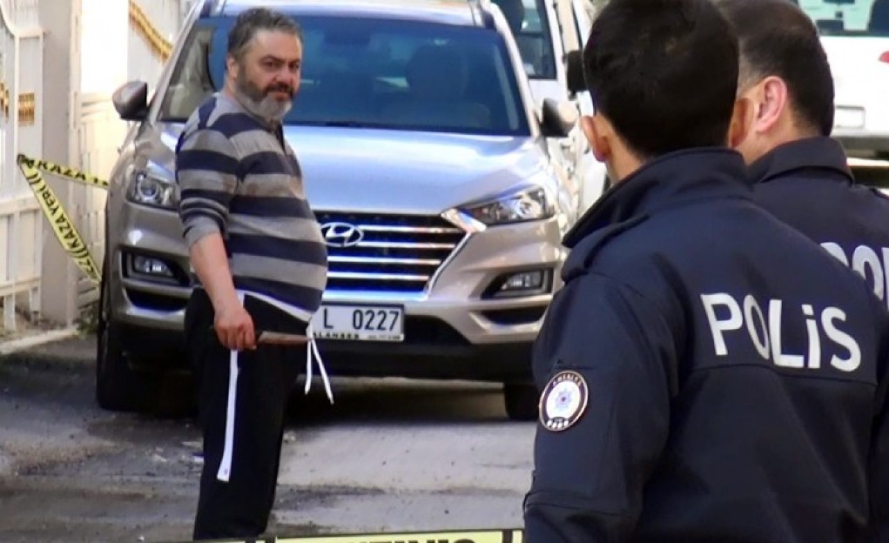 Babasını öldürüp annesini yaralayan şizofreni hastasının sözleri şaşkına çevirdi!