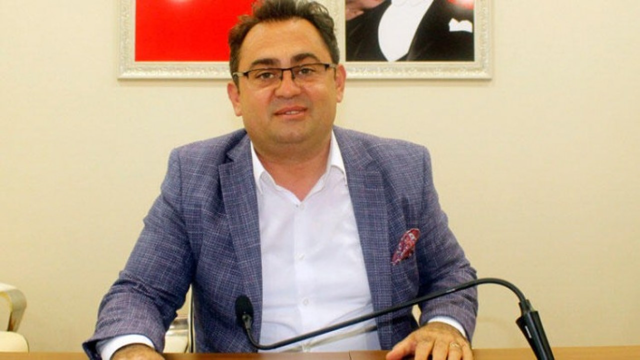 CHP'de istifalar başladı: Belediye Başkanı Küçükkuru,  İnce tarafına geçti