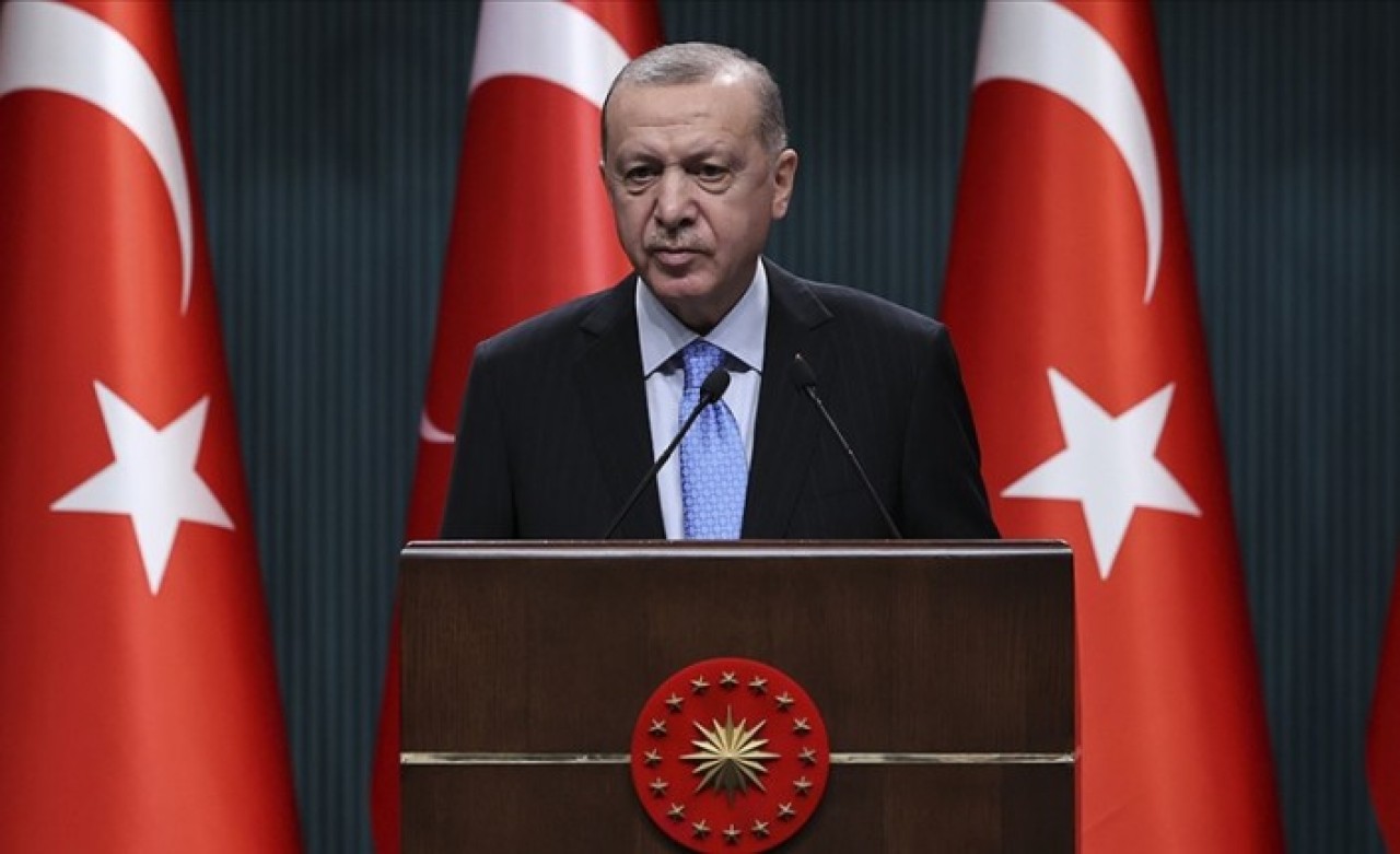 Cumhurbaşkanı Erdoğan,  saldırıya uğrayan geminin kaptanı Furkan Yaren'le görüştü