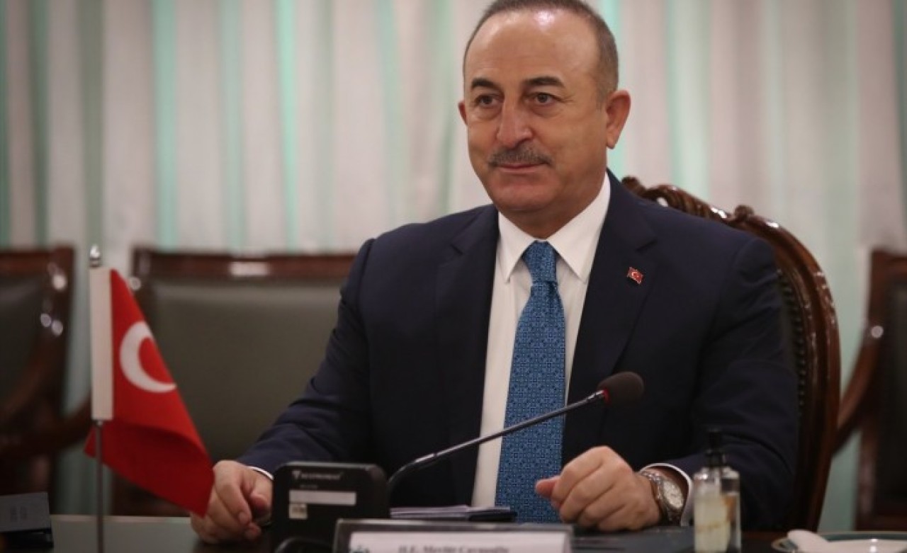 Dışişleri Bakanı Çavuşoğlu'dan Karaçi'de önemli açıklamalar