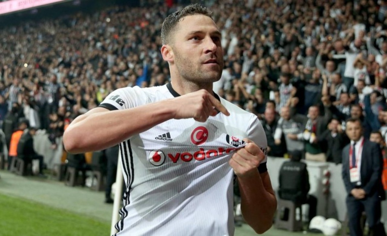 Dusko Tosic geri döndü