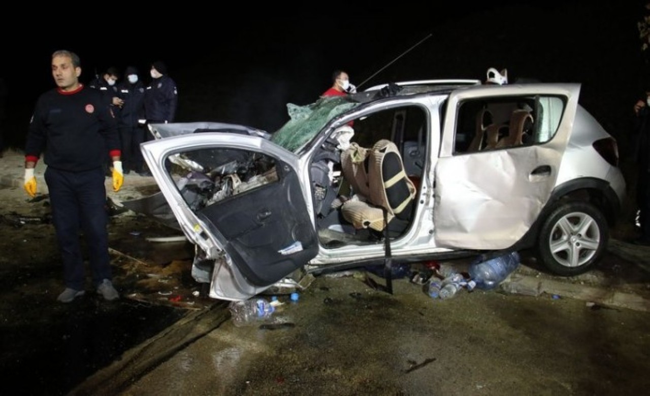 Elazığ'da katliam gibi kaza: Mehmet Kaya,  Makbule Kaya,  Sevgi Sesveren,  Hüseyin Yigit öldü