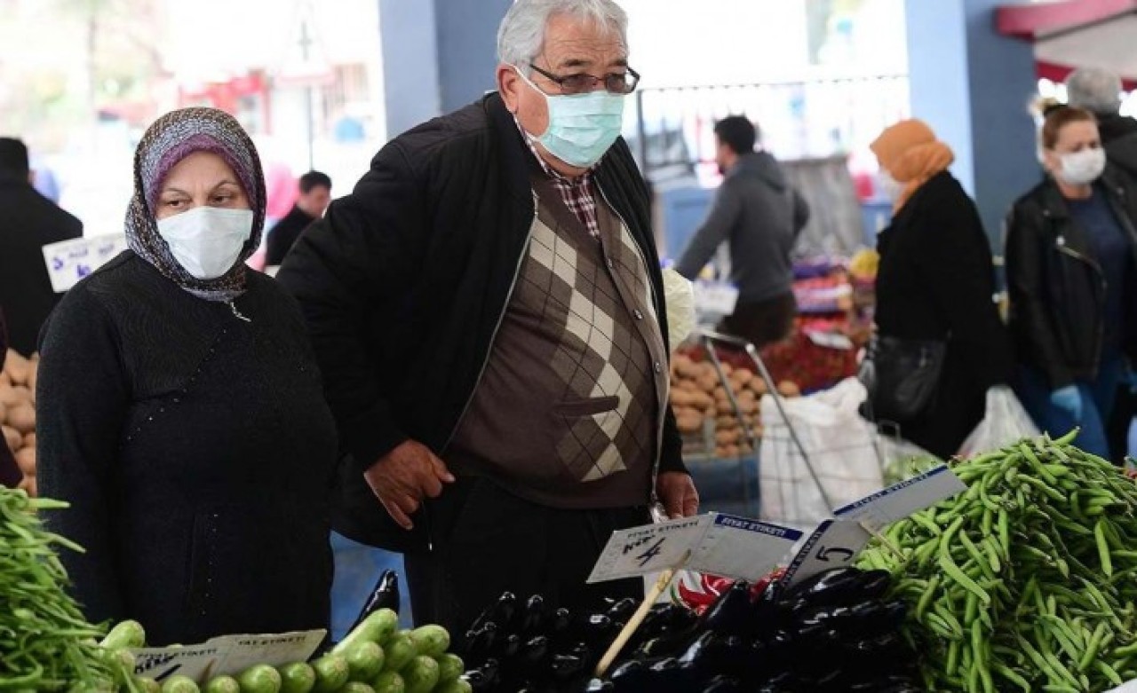 Emekli aylıkları ve emeklilikte yaşa takılanlarla ilgili flaş açıklama