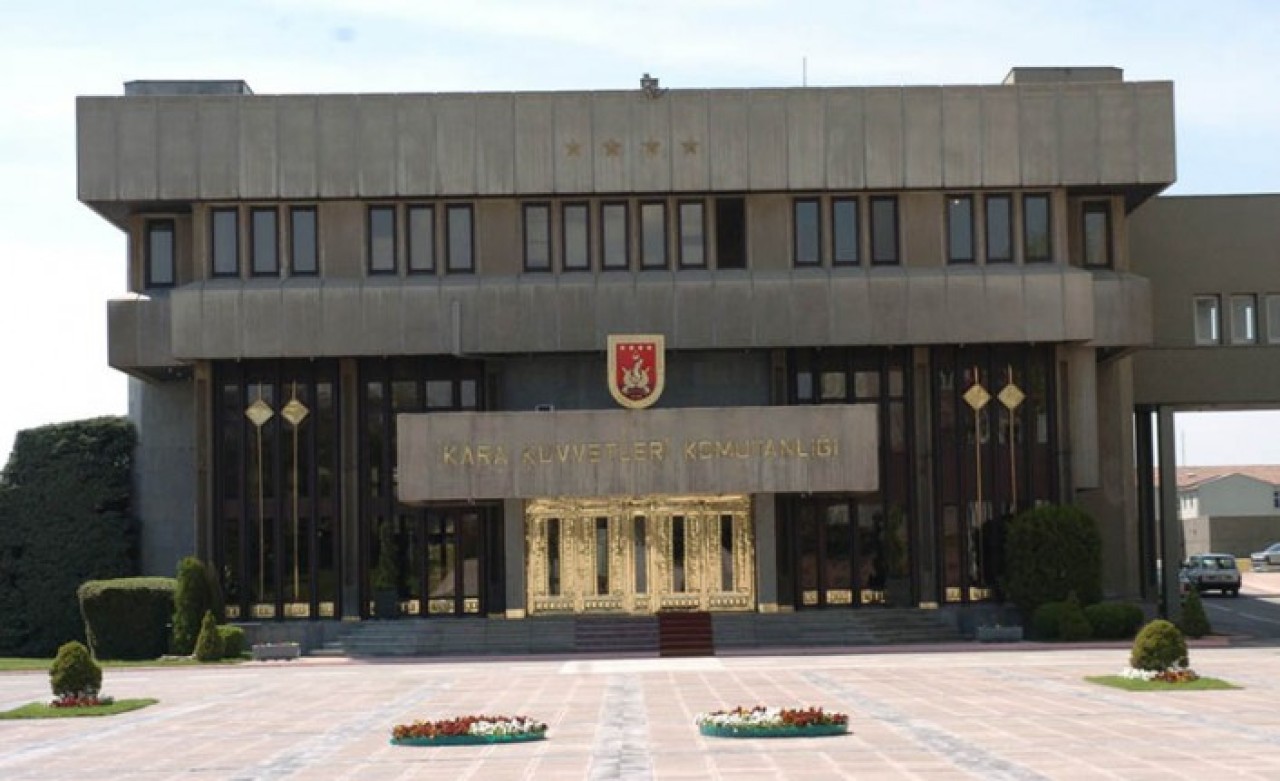 FETÖ'nün Kara Kuvvetleri Komutanlığı yapılanmasına operasyon: 28 subaya gözaltı kararı