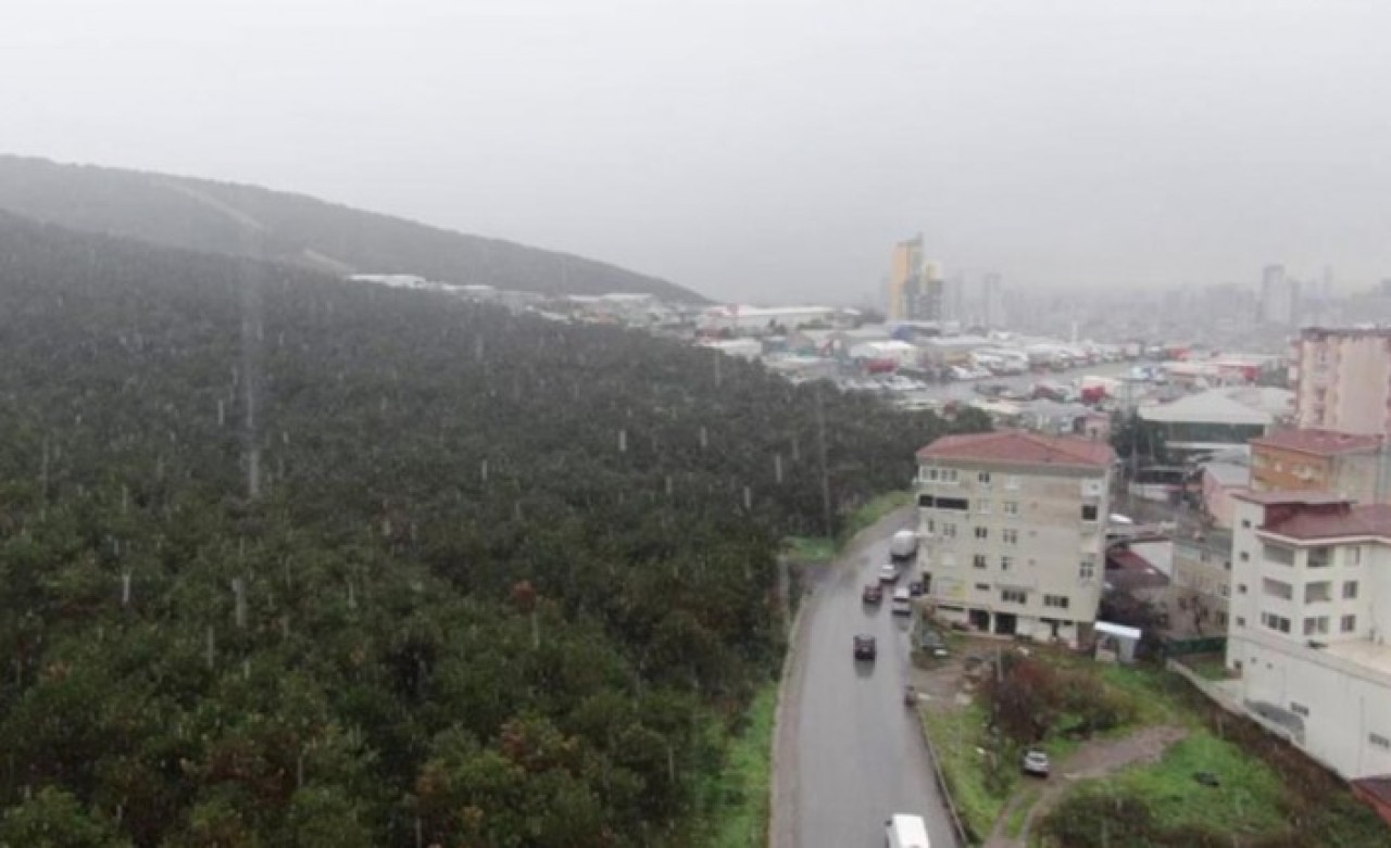 İstanbul'da beklenen kar yağışı başladı: İşte ilk görüntüler