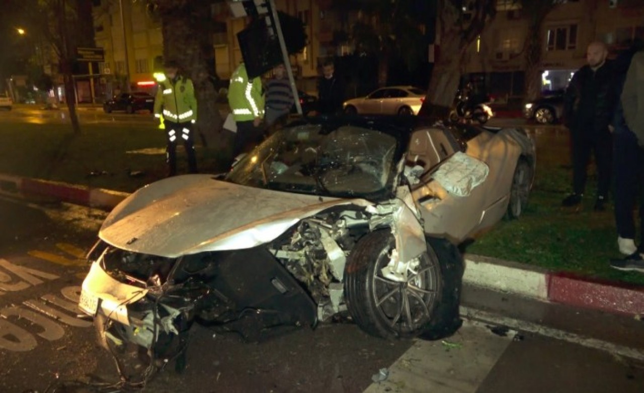 Kadir Özbey,  4 milyonluk aracıyla kısıtlamada ortalığı savaş alanına çevirdi