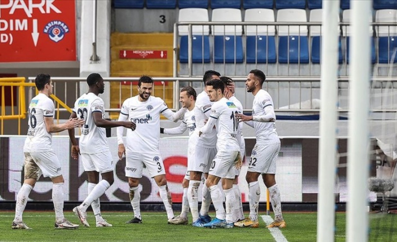 Kasımpaşa - Sivasspor: İlk yarıda iş bitti!