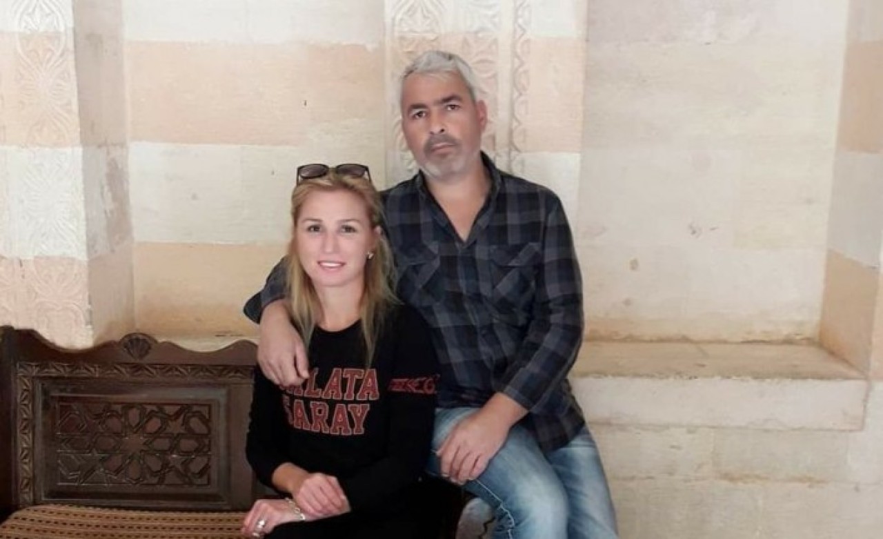 Korsanların elindeki denizciler: Mustafa Kaya,  Halil Gülçür,  Hamza Orhan,  Ünal Dilsiz,  İlyas Baş,  Mustafa Benklioğlu,  Gökhan Burhan