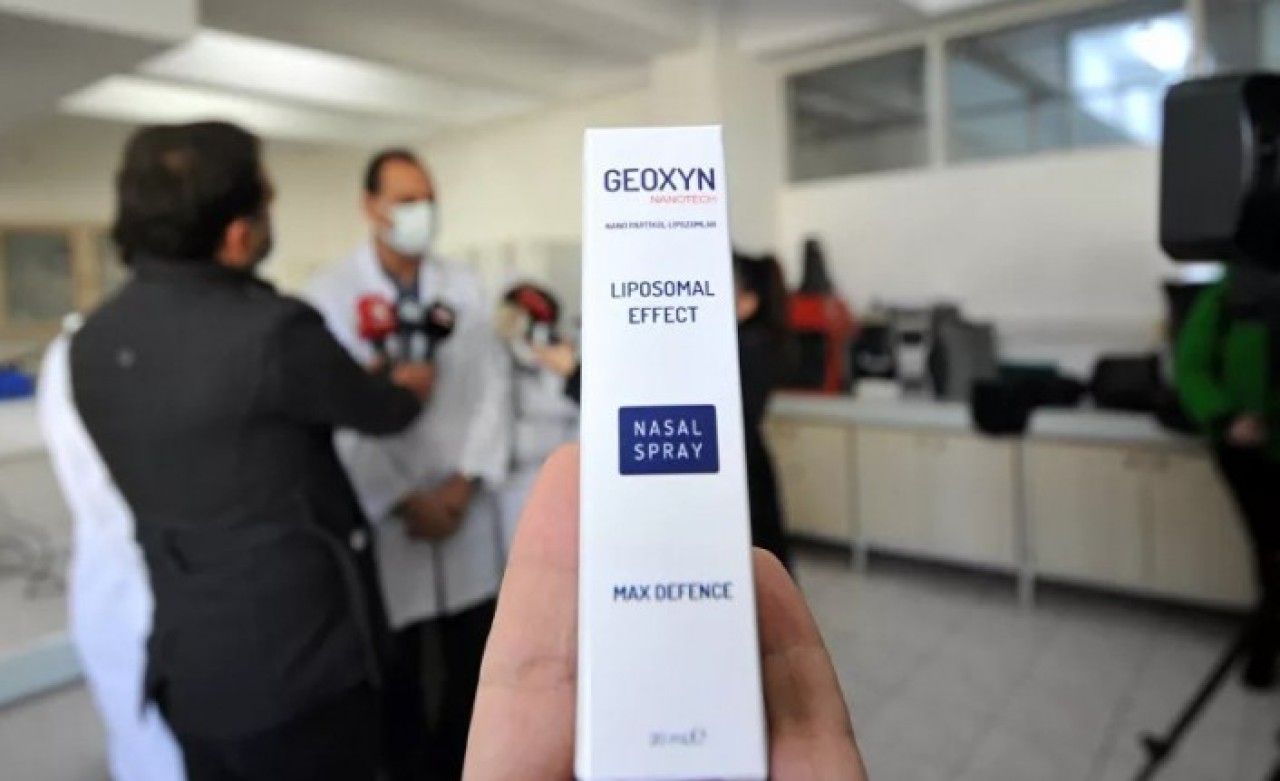 Kovid-19'u 1 dakikada öldüren ağız ve burun spreyi üretildi