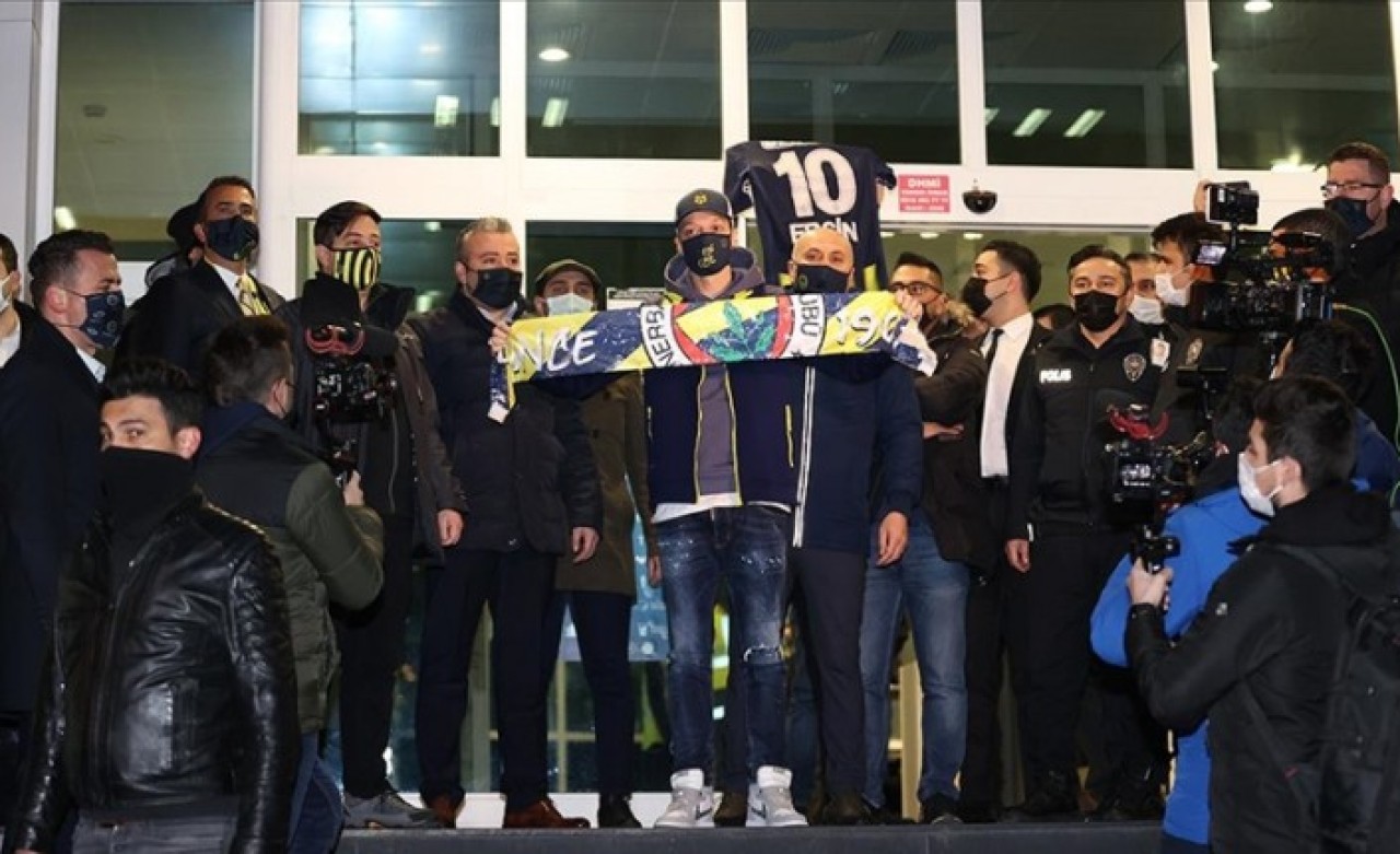 Mesut Özil: Bir rüya benim için de gerçekleşiyor