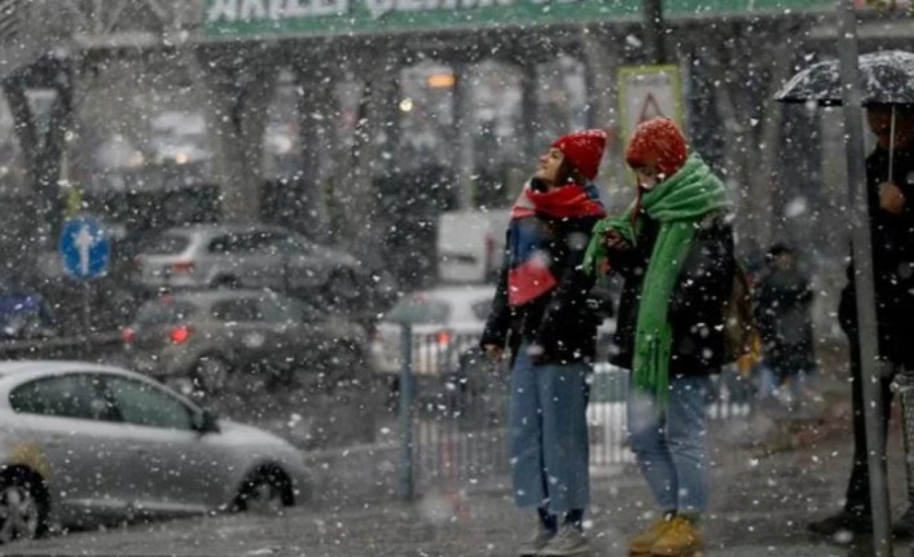 Meteoroloji'den yoğun kar,  şiddetli sağanak ve fırtına uyarısı