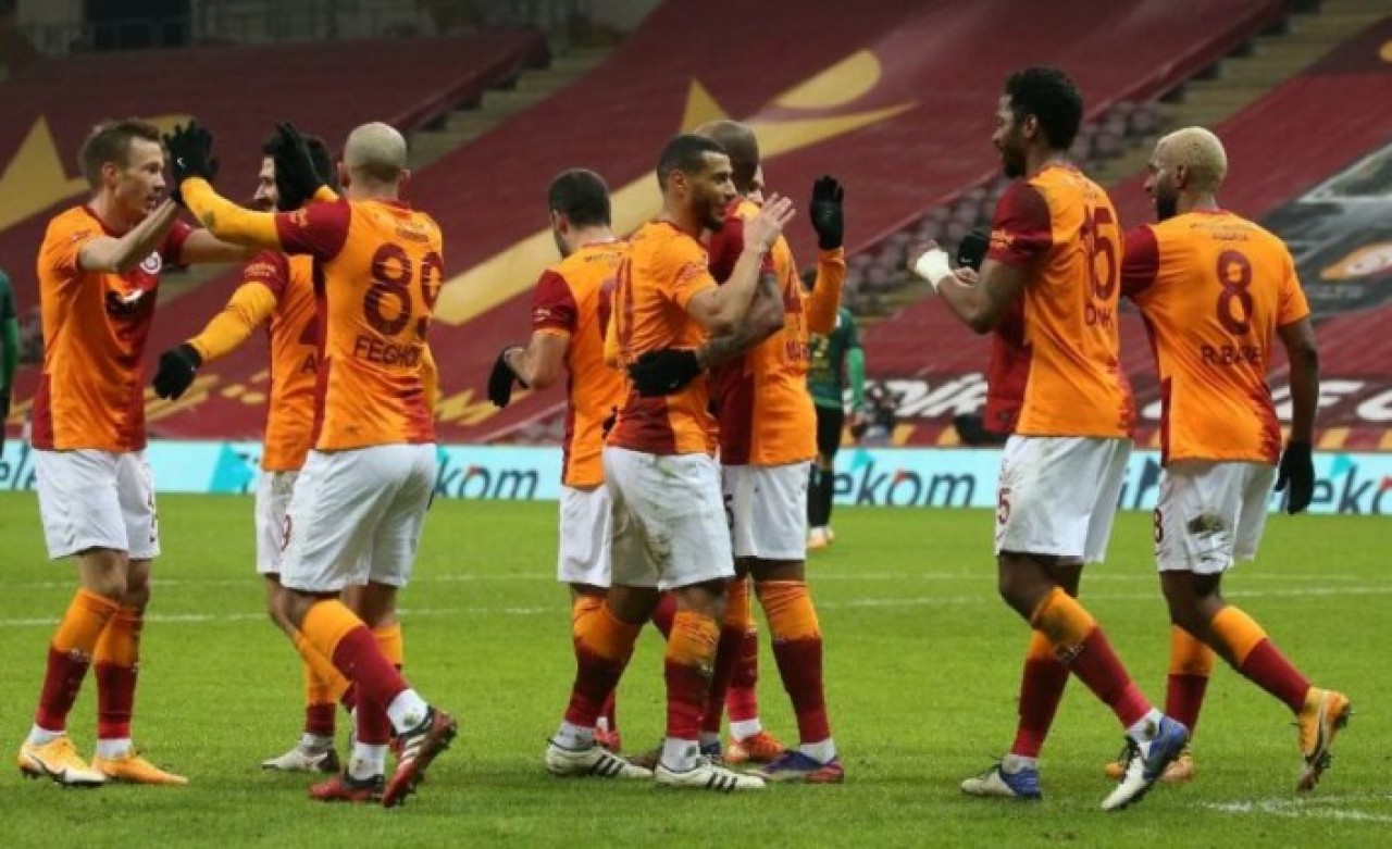 Muslera 220 gün sonra sahaya çıktı,  Galatasaray Denizlispor'a gol yağdırdı