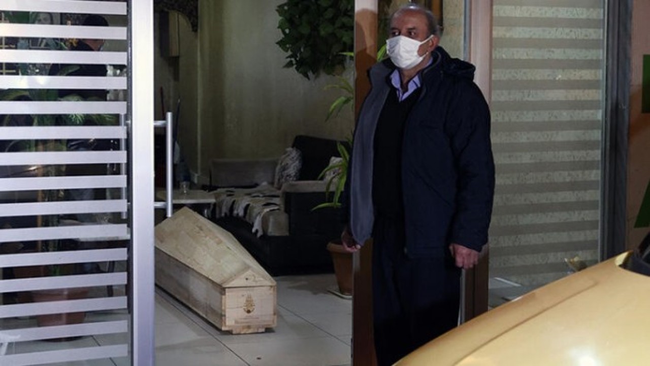 Otelde çocuğunun gözü önünde boğdular: Ferdane Kurt öldü