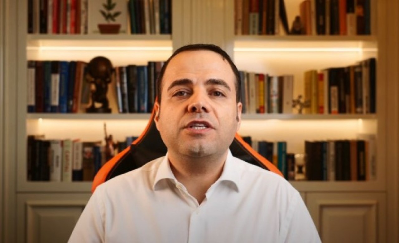 Prof. Dr. Özgür Demirtaş'tan uyarı: Böylesine bir acayipliği daha önce görmemiştim