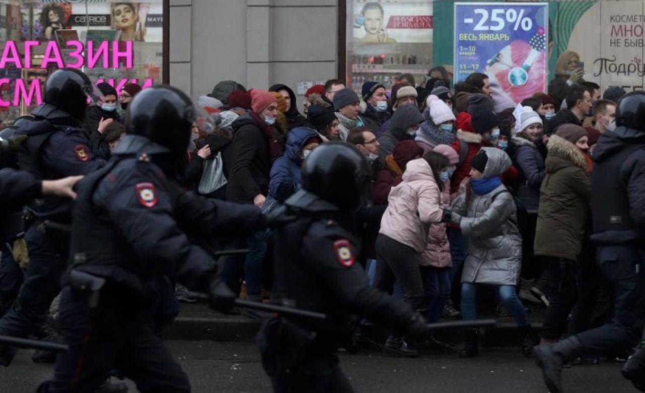 Rusya'da büyük olaylar: Binlerce kişi gözaltına alındı