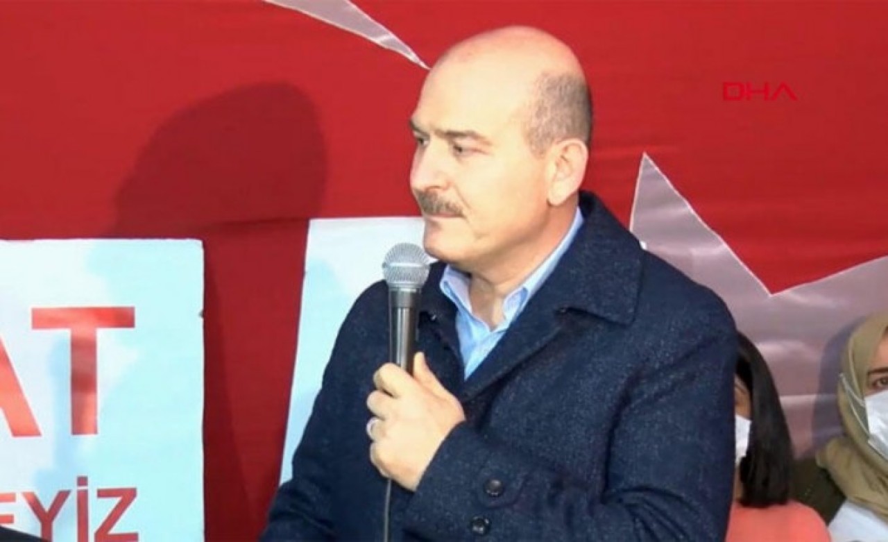 Soylu çok sert konuştu: Bir siyasi parti il başkanının terörle iltisaklı militanların içinde ne işi var?