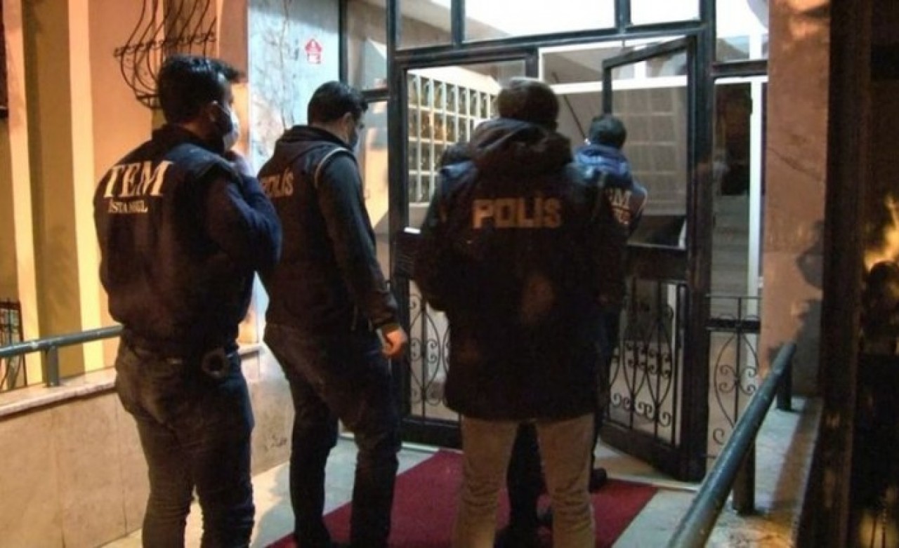 42 ilde FETÖ'nün TSK yapılanmasına operasyon: Görevli subaylar da var