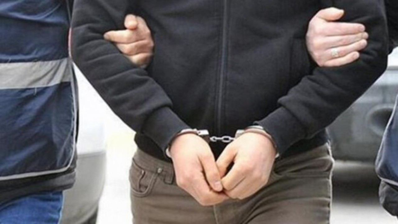 Adana'da operasyon: 30 gözaltı