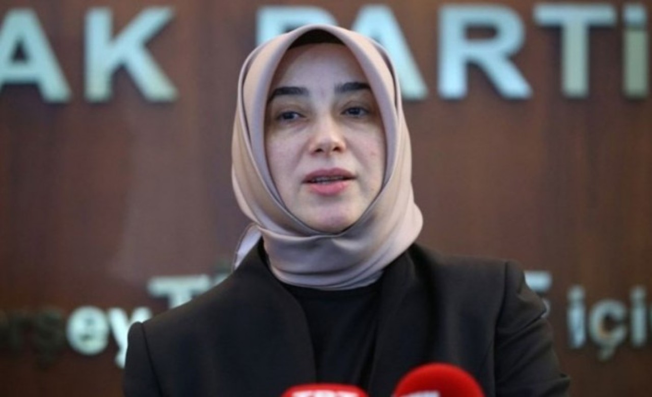 AK Parti Milletvekili Özlem Zengin'e hakarete soruşturma!
