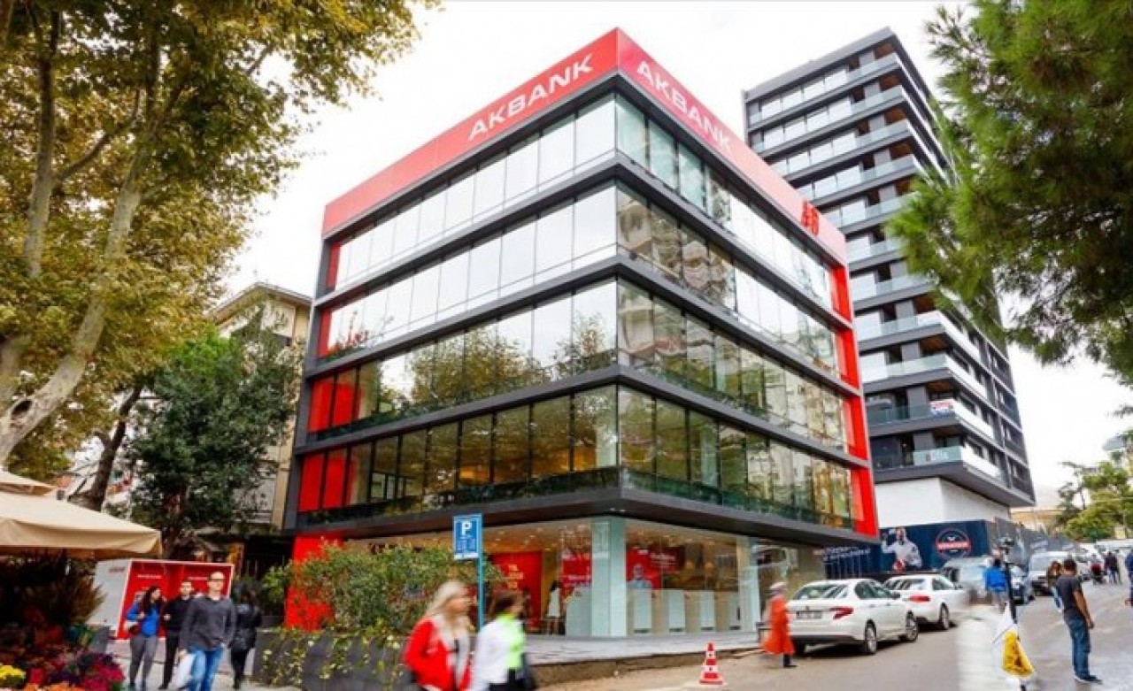 Akbank uzaktan çalışmayı kalıcı hale getiriyor