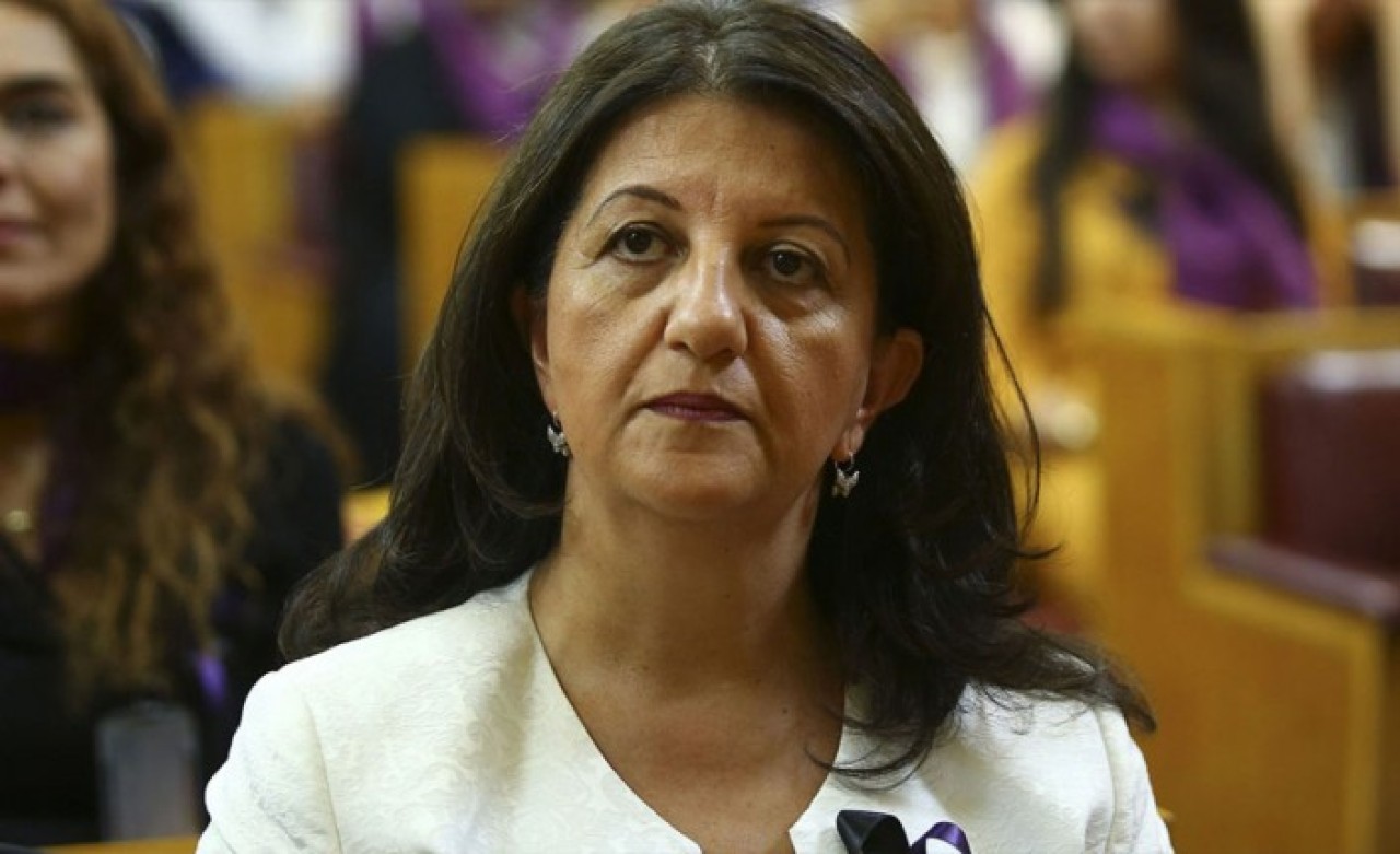 Biraz utanmanız olsa...