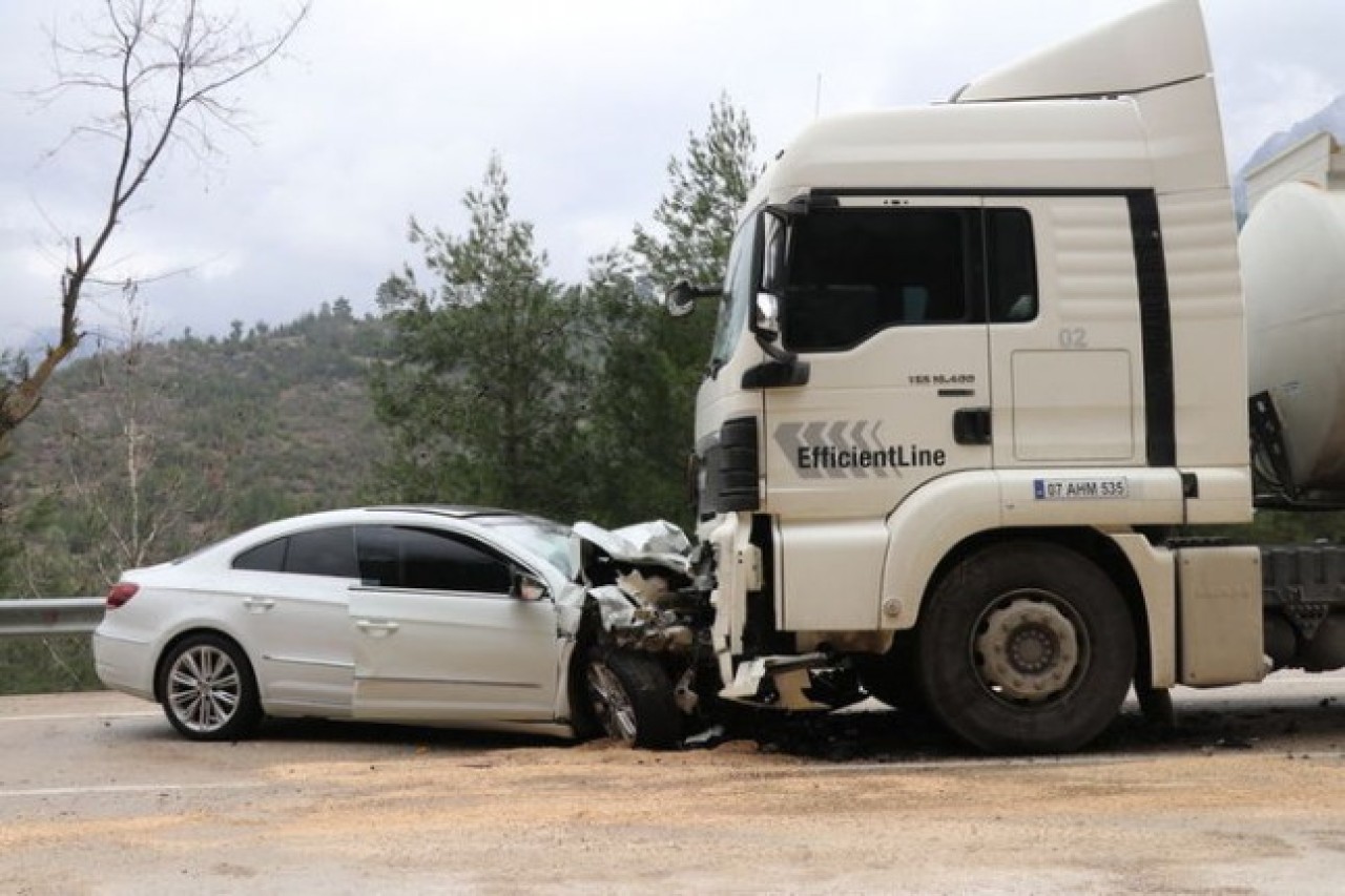 Burdur'da kaza: Tolga Bilgiç öldü