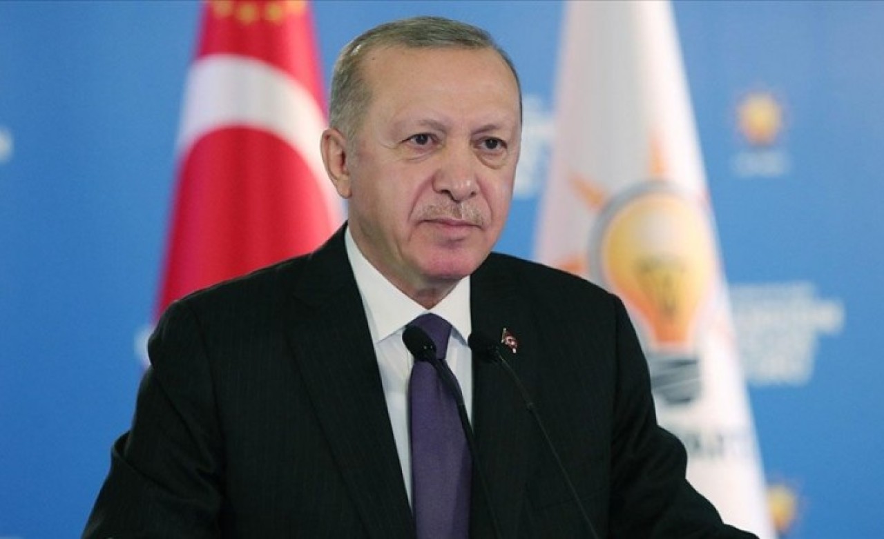 Cumhurbaşkanı Erdoğan: Parti içi kavgalardan AK Parti'yi mesul tutmak yüzsüzlüktür