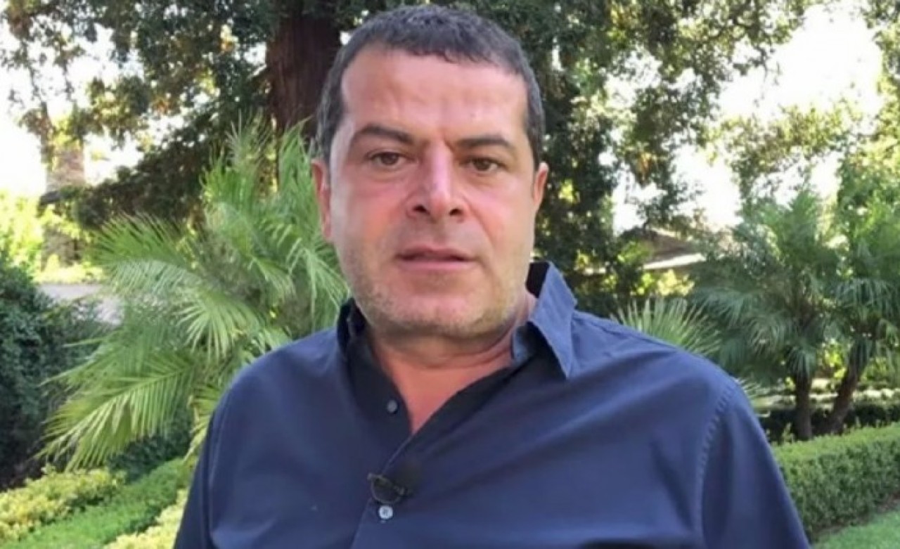 Cüneyt Özdemir'den Mahir Ünal'a destek: "Ben mahvoldum,  öldüm diyorsa Iphone 6 kullanma yani"