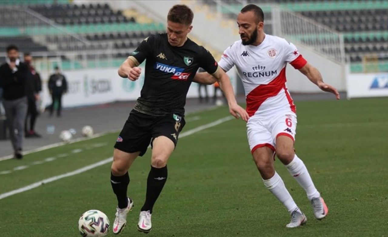 Denizlispor-Antalyaspor: 2 gollü maç