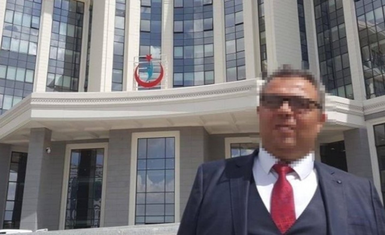 Edirne'de,  hizmetliden tutanak karşılığı rüşvet istediği iddia edilen hastane müdürü görevden alındı