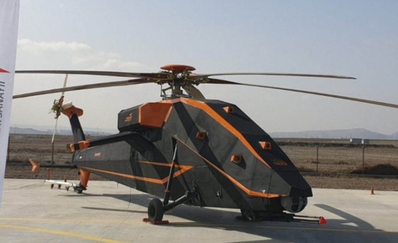 Emniyet Genel Müdürlüğüne Atak Helikopter tesliminde görüntülendi