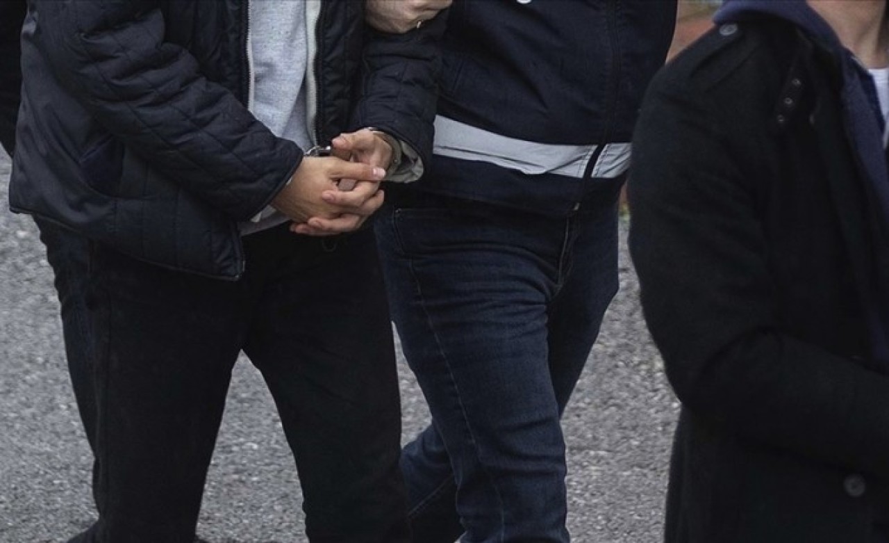 Firari tuğgeneral kaçarken yakalandı