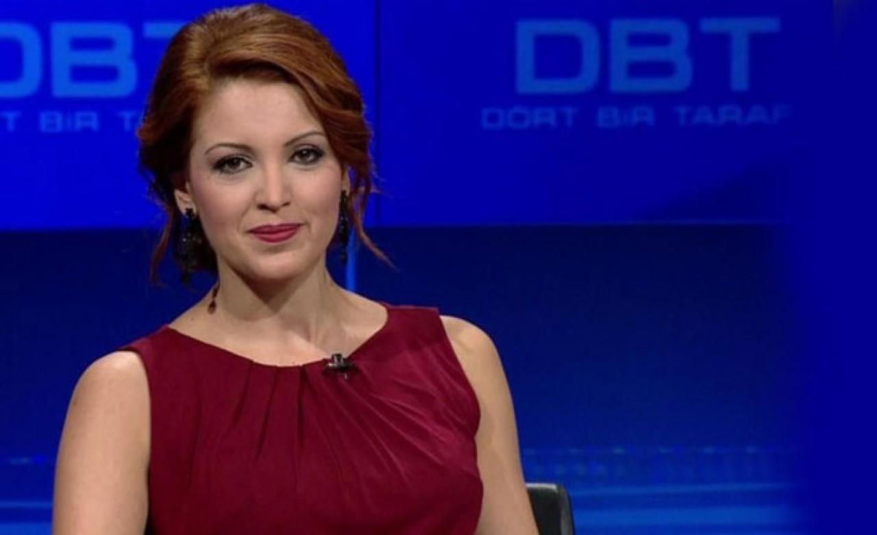 Hakim Hakkı Yalçınkaya'ya hakaret ettiği iddiasıyla yargılanan Nagehan Alçı hakim karşısına çıktı