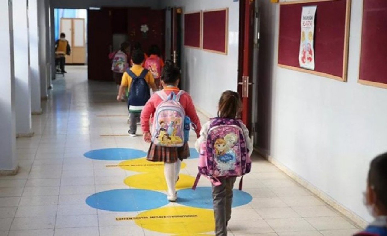 İstanbul Valiliği'nden okulların açılmasına ilişkin açıklama