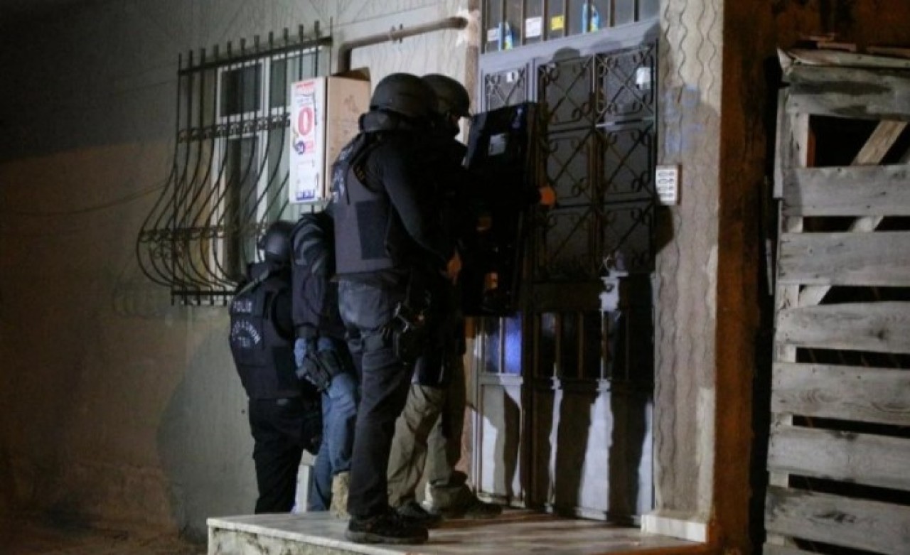 İstanbul ve Diyarbakır'da PKK operasyonu! 21 şüpheli gözaltında