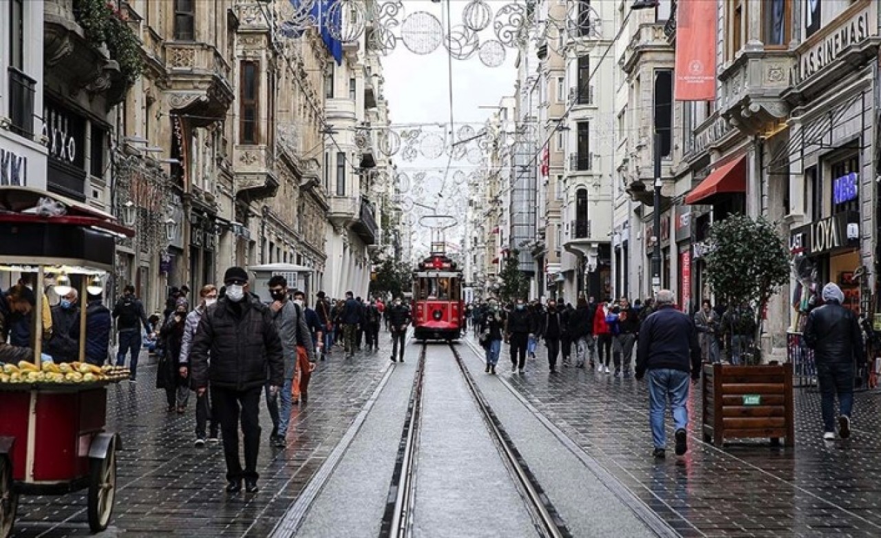 İstanbul Valiliği'nden çok önemli uyarı: Zorunlu olmadıkça çıkmayın!