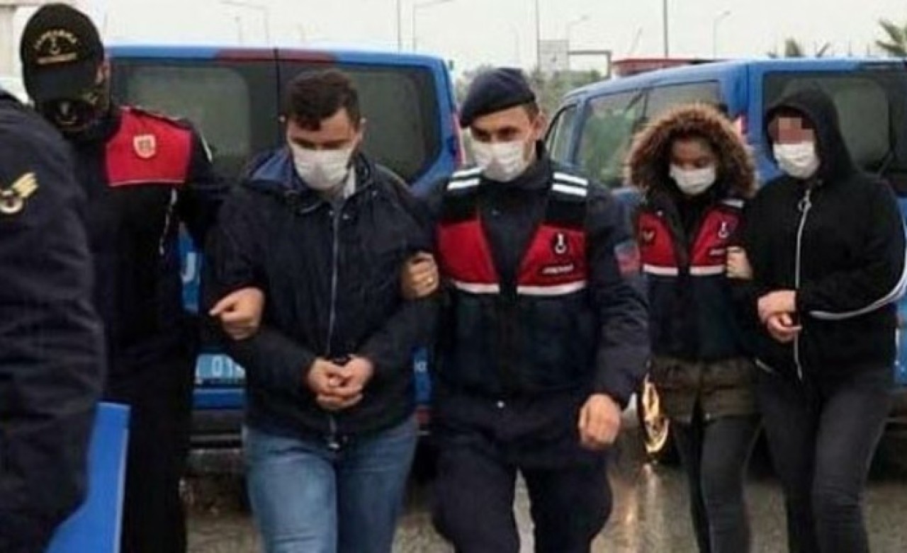 İzmir'de miras cinayeti: Metin Zeybek öldü,  kızı ve kızının erkek arkadaşı gözaltına alındı
