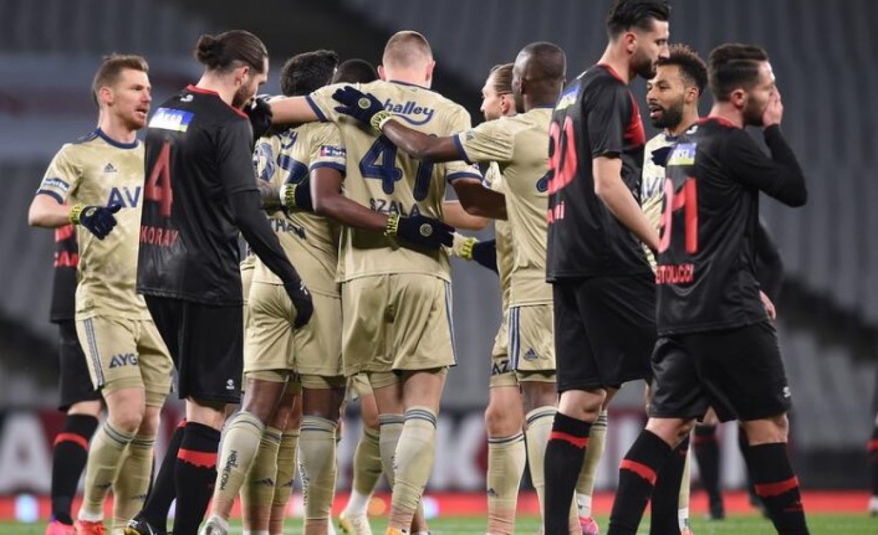 Karagümrük'ü yendi: Fenerbahçe maç fazlasıyla zirvede