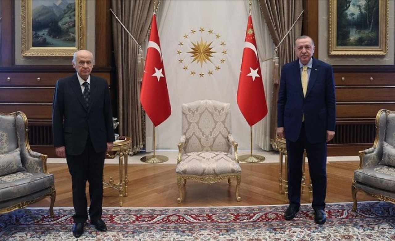 Külliyede kritik görüşme: Cumhurbaşkanı Erdoğan,  MHP Genel Başkanı Bahçeli ile bir araya geldi