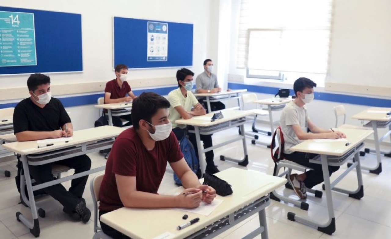 Liselerde yüz yüze eğitim başlıyor: İşte MEB'in sınavlar dahil belirlediği kriterler!