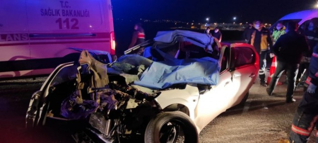 Manisa'da feci kaza: Mustafa Vurmaz ve Sibel Vurmaz öldü,  çocukları ağır yaralı