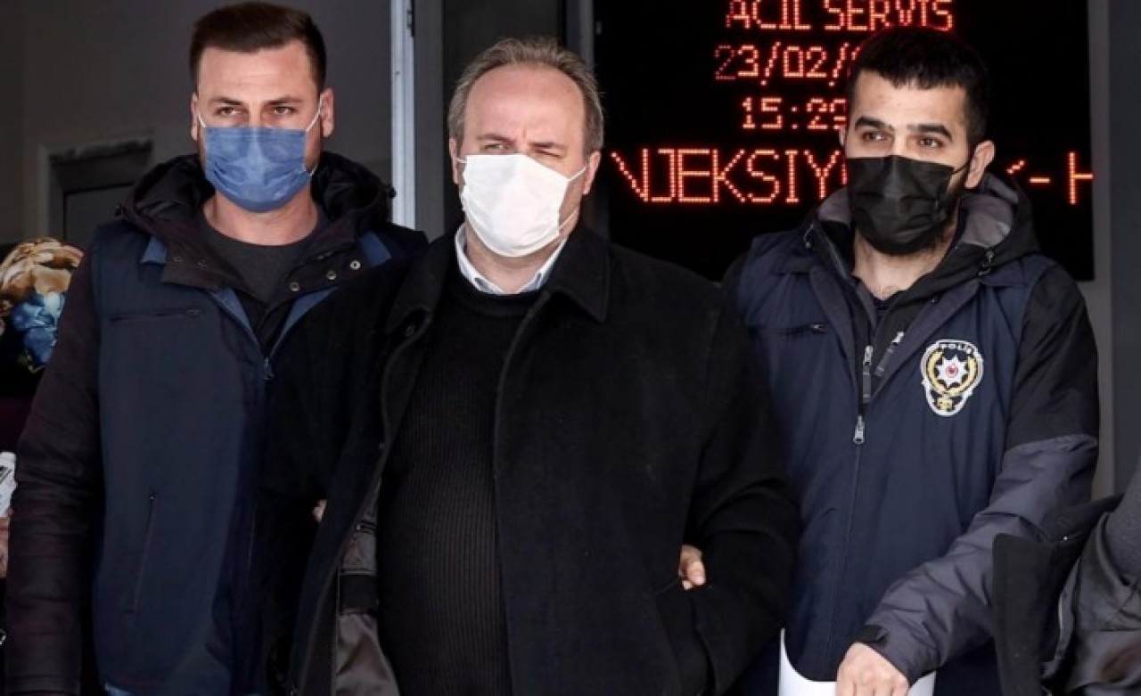 Ak Partili Özlem Zengin'e hakaret eden avukat Mert Yaşar başka suçtan tutuklandı!