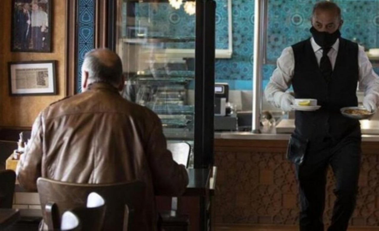 Sağlık Bakanlığı harekete geçti: Restoran ve kafelerin açılması için 'ödüllü' formül!