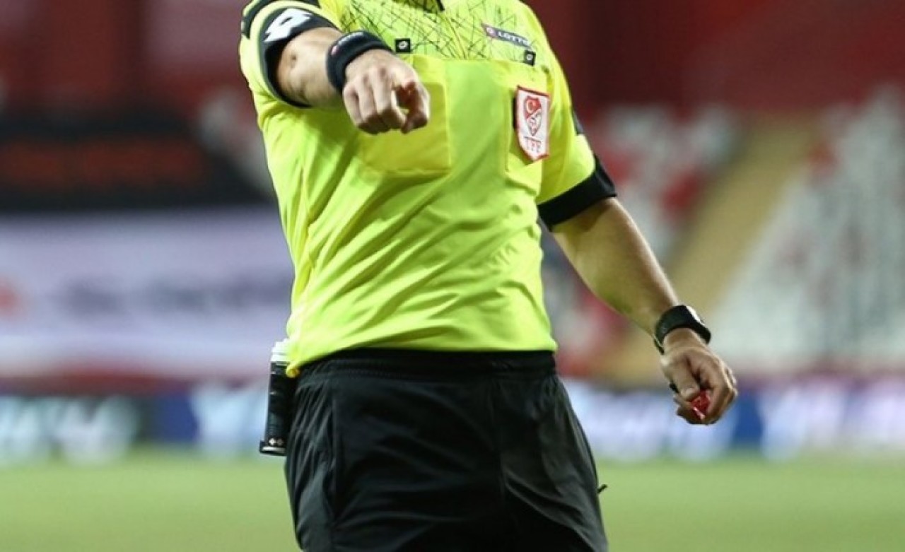 Süper lig'de 25. haftanın hakemleri açıklandı