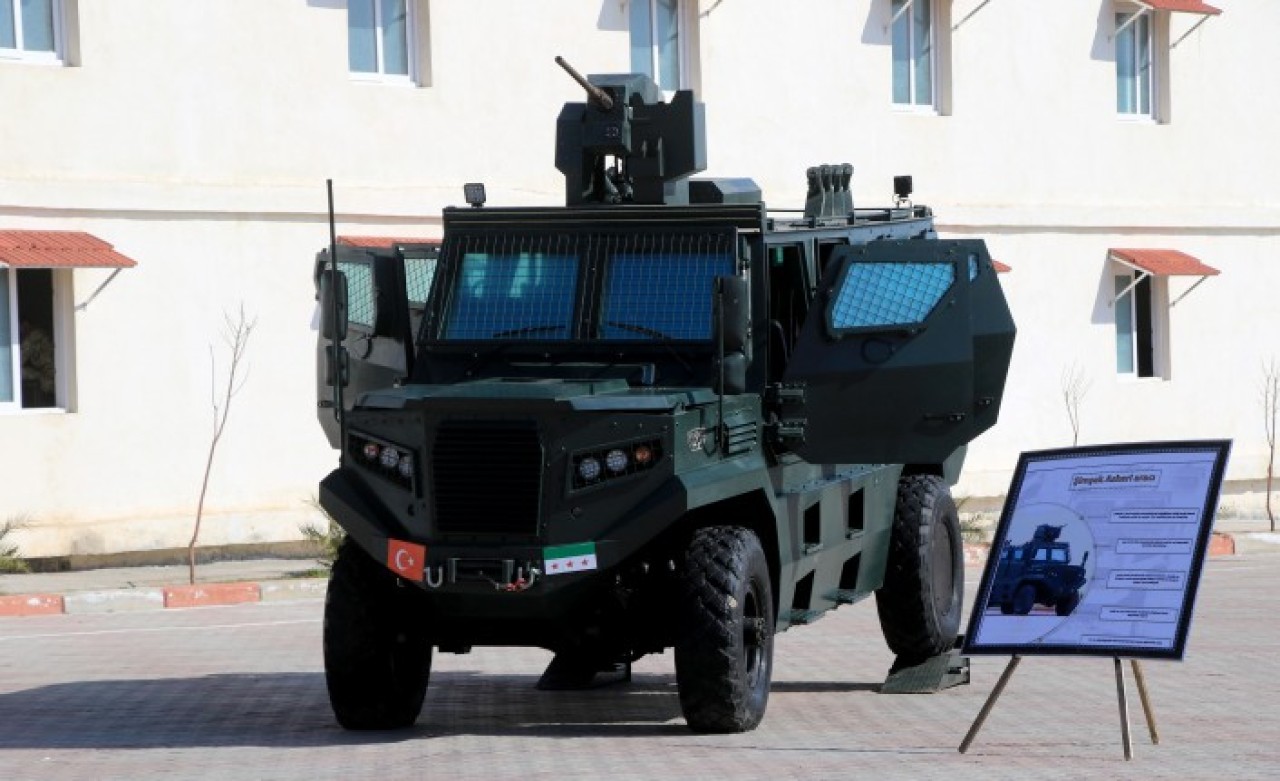 Suriye Milli Ordusu'ndan,  zırhlı muharebe aracı