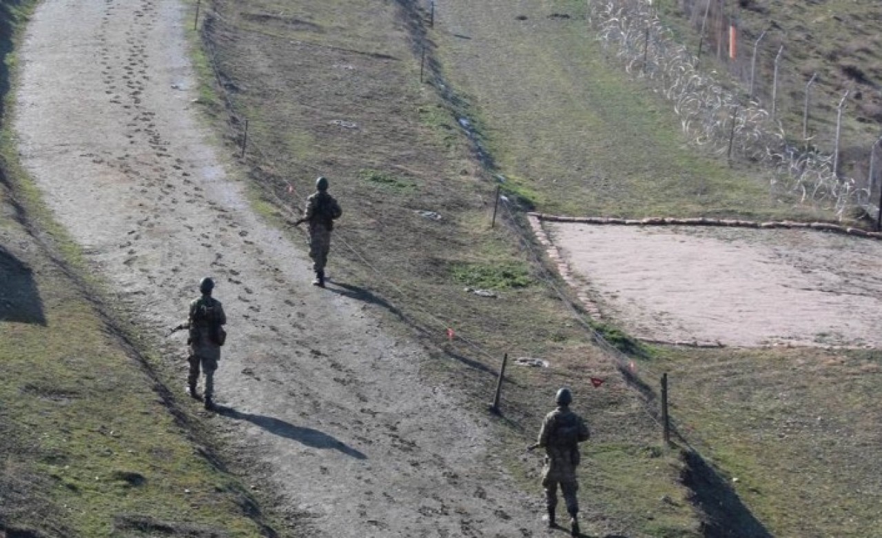 Suriye sınırında 6 yabancı uyruklu yakalandı: 1'i DEAŞ üyesi