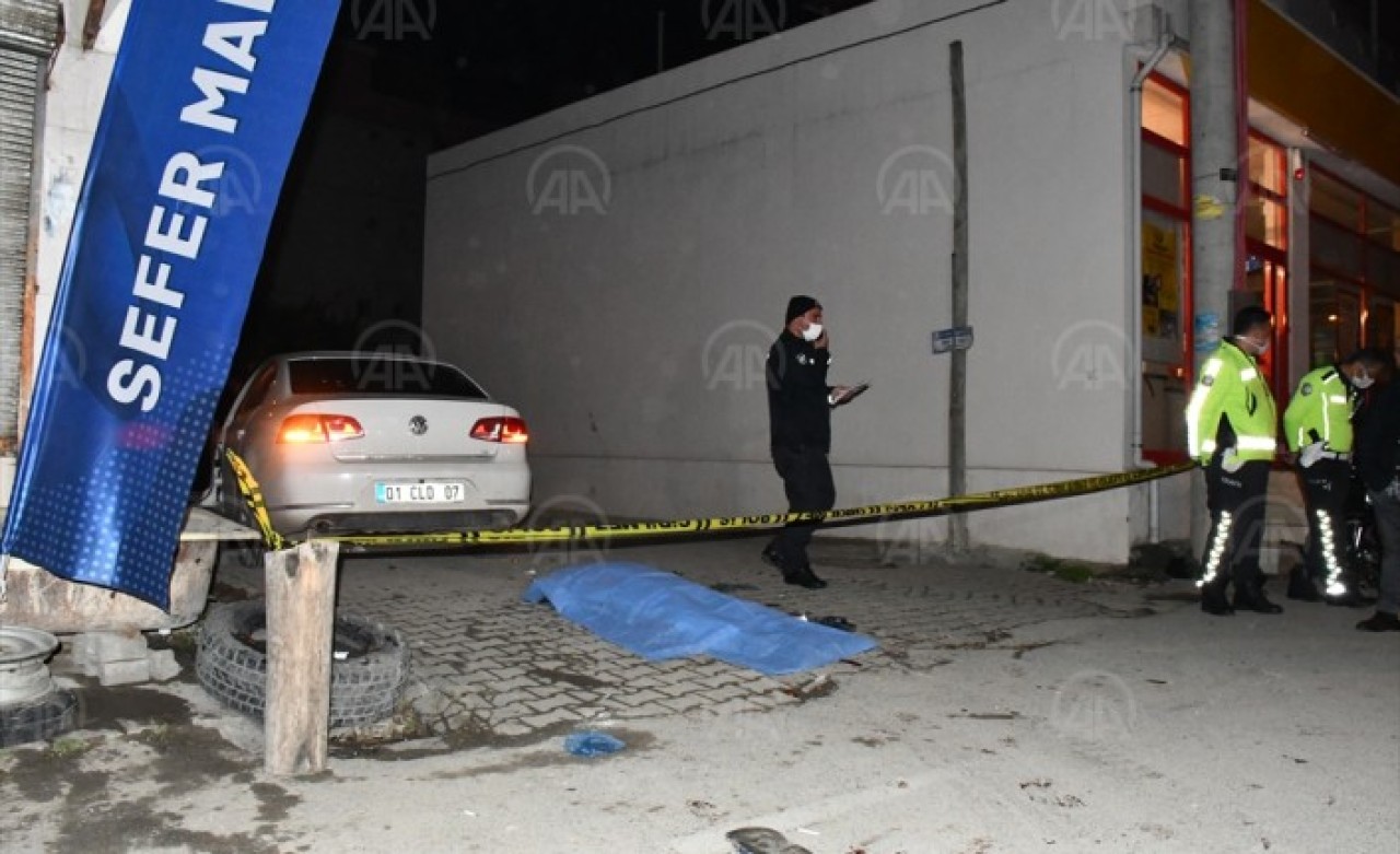 Adana'da motosikletle otomobil çarpıştı: Hasan Ayan öldü